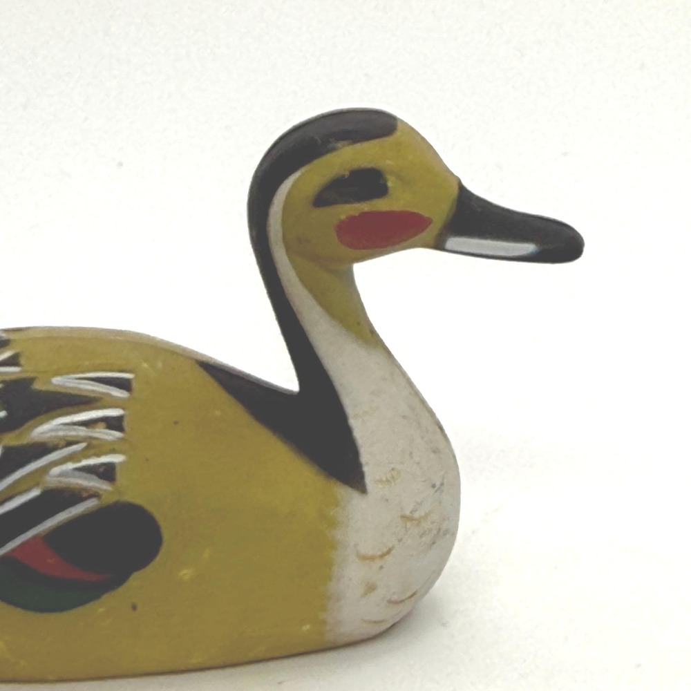 Unbranded Duck Figurine Small Yellow Hand Painted Vintage Good Folk Art Decor - Picture 6 of 13